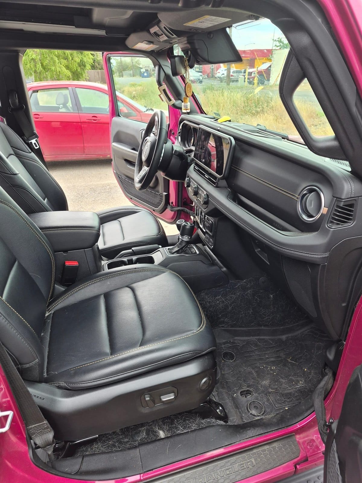 Waypoint example: Wrangler interior before detailing
